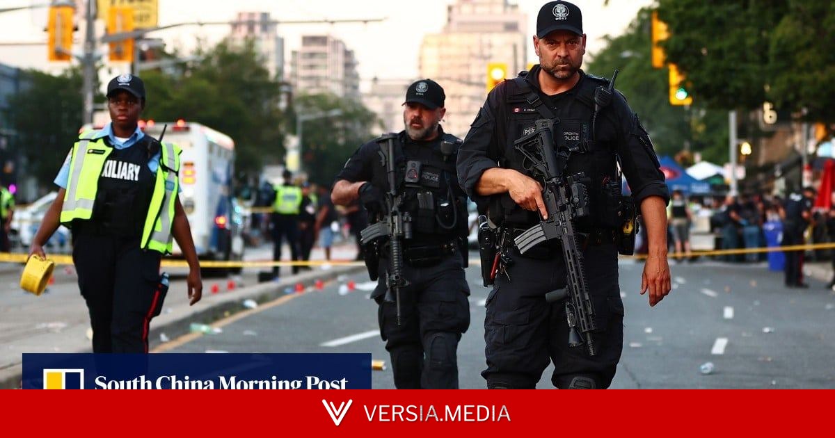 Police hunt suspects after Toronto festival shooting leaves 2 dead