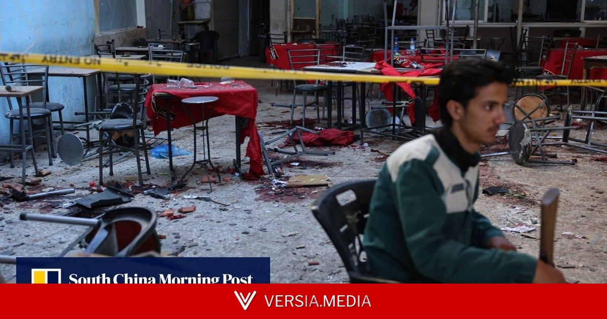 Bomb blast at Damascus cafe kills 9 near key government building